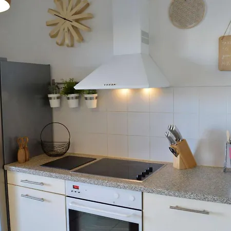 Maison Cap D'agde, 4 Pieces, 6 Personnes - Fr-1-249-350 Agde